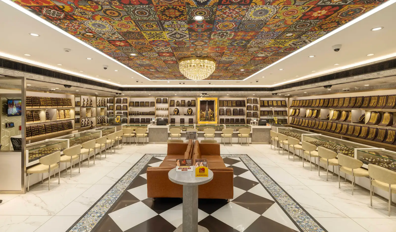 Explore the Bhima Jewellery Showroom in Chennai, a 7,800 sq ft premium commercial project completed in 2020 by Blendinkos Architects, Kollam, featuring modern design, refined interiors, and customer-focused architectural planning.